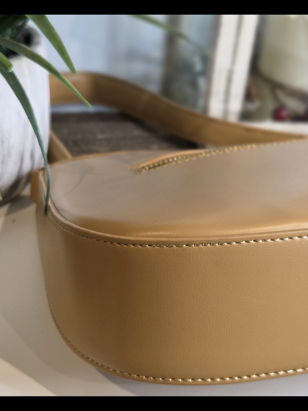 Miztique Tan Shoulder Bag with Front Strap - Picture 8 of 14